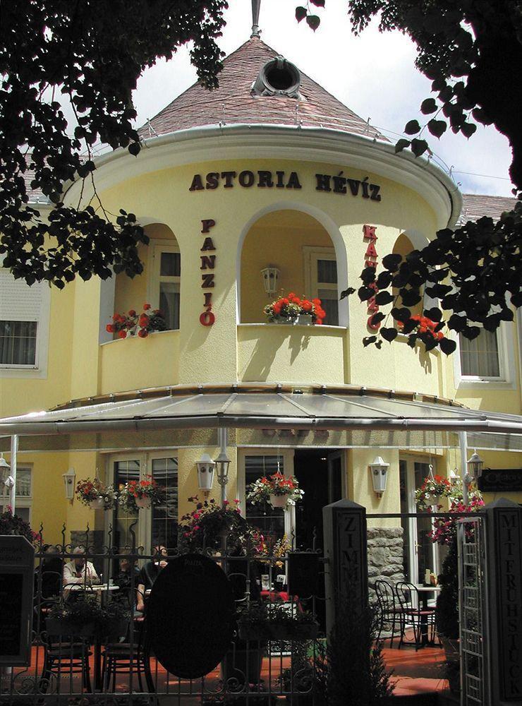 مبيت وإفطار Hévíz Astoria Panzio المظهر الخارجي الصورة