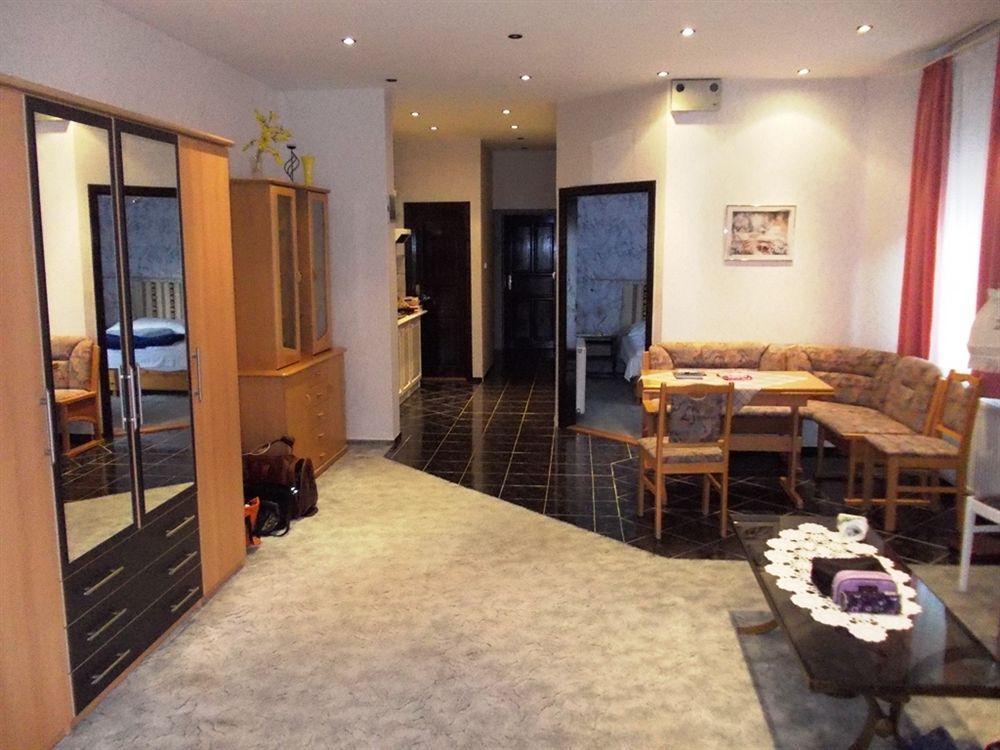مبيت وإفطار Hévíz Astoria Panzio المظهر الخارجي الصورة