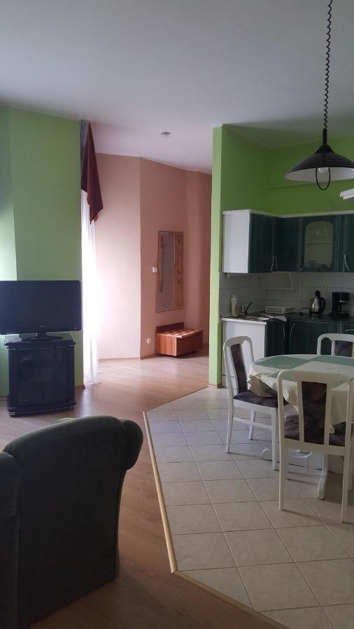 مبيت وإفطار Hévíz Astoria Panzio المظهر الخارجي الصورة